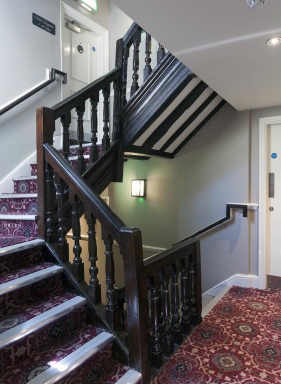 The White Hart Hotel Wetherspoon Okehampton Dış mekan fotoğraf