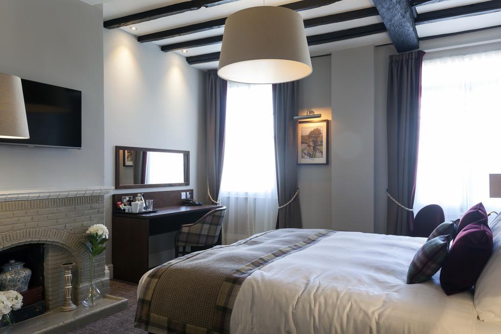 The White Hart Hotel Wetherspoon Okehampton Dış mekan fotoğraf