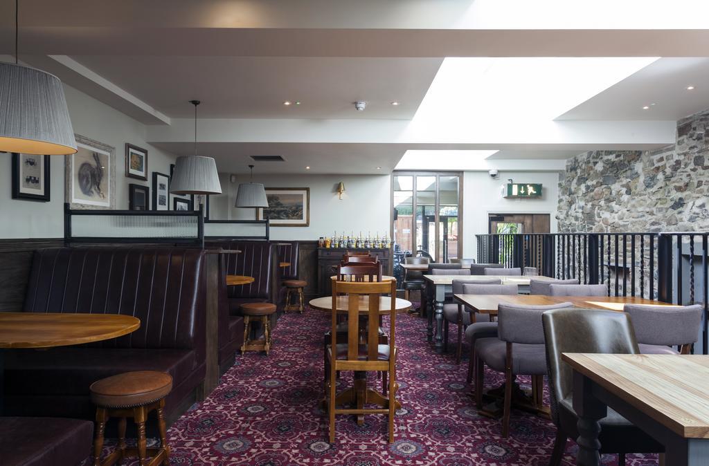 The White Hart Hotel Wetherspoon Okehampton Dış mekan fotoğraf