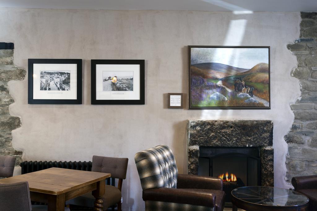The White Hart Hotel Wetherspoon Okehampton Dış mekan fotoğraf
