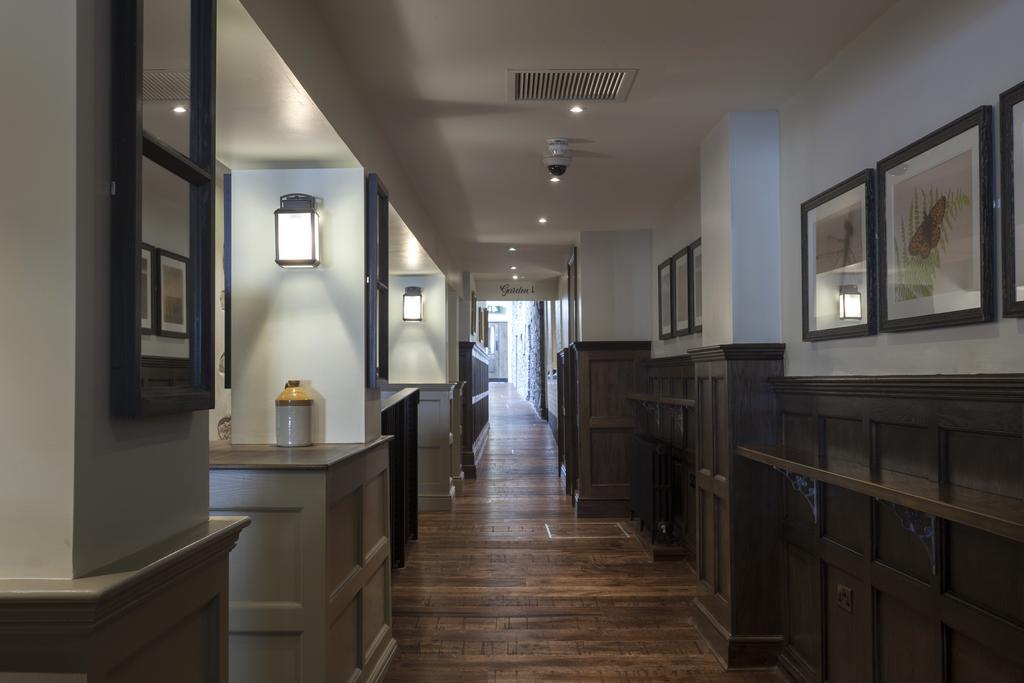 The White Hart Hotel Wetherspoon Okehampton Dış mekan fotoğraf